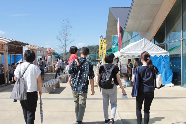 『1007道の駅外観』の画像