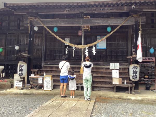 『亀岡八幡宮』の画像