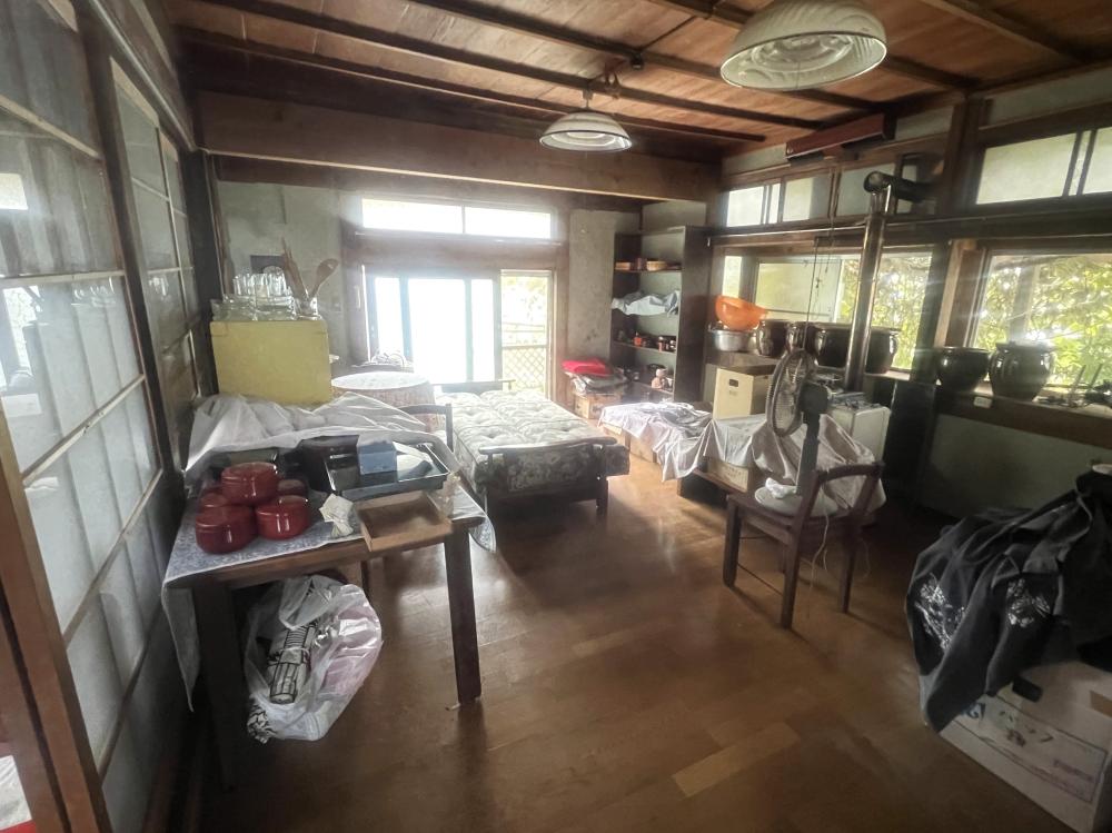 洋間